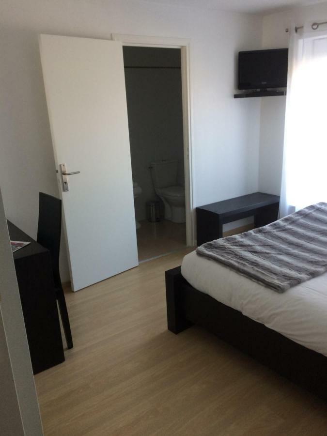 Chambres D'Hotes Karine Smej Châtillon-sur-Marne Exterior foto