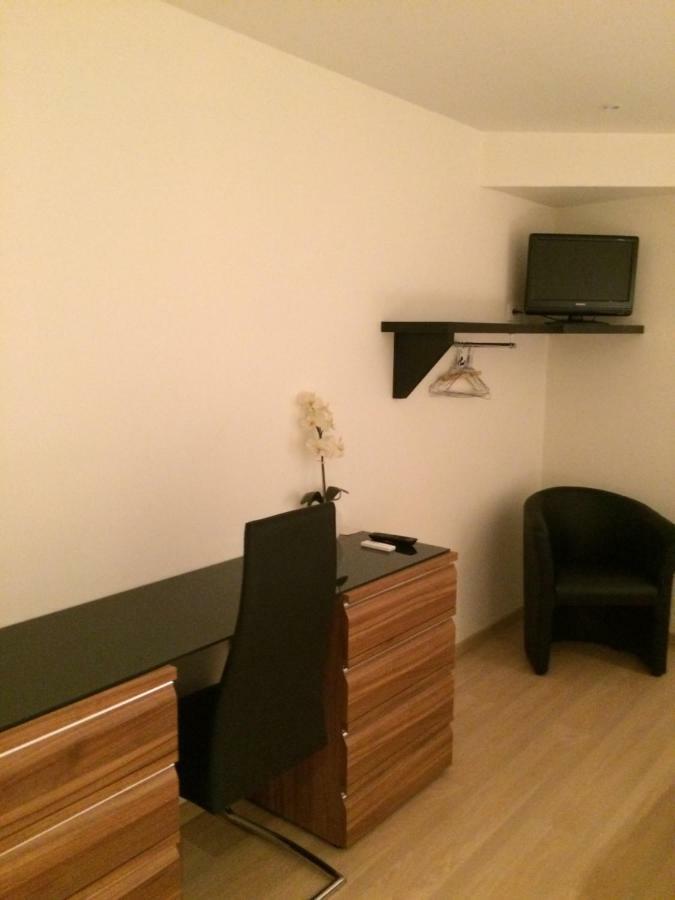Chambres D'Hotes Karine Smej Châtillon-sur-Marne Exterior foto